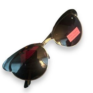 BETSY JOHNSON sunglasses brown and gold “Follow me to the shade”